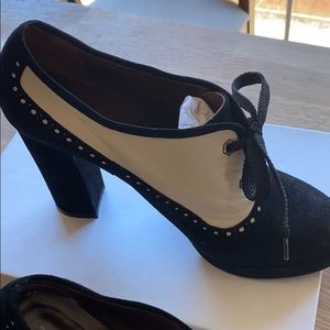 Black  and white Marc Jacobs heels